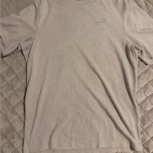 Nike Men’s Heather Gray Short Sleeve Crew Tee